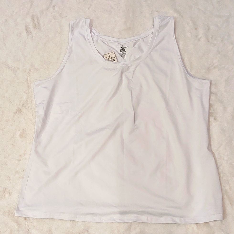 Brand New Ashley Stewart AthleticWear Size 2224